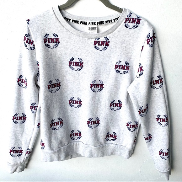 VICTORIAS SECRET PINK APPLIQUE /"PINK/" CAMPUS POCKET SCOOPNECK//CREW TEESHIRT NWT
